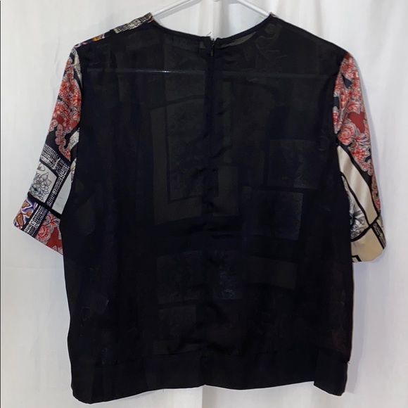 Fab’rik brand super cute blouse/ tshirt - Picture 3 of 3